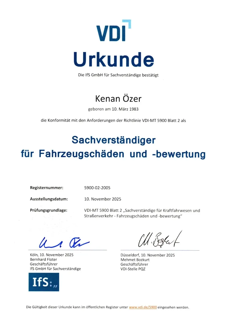VDI Urkunde für Kenan Özer in Hamburg.